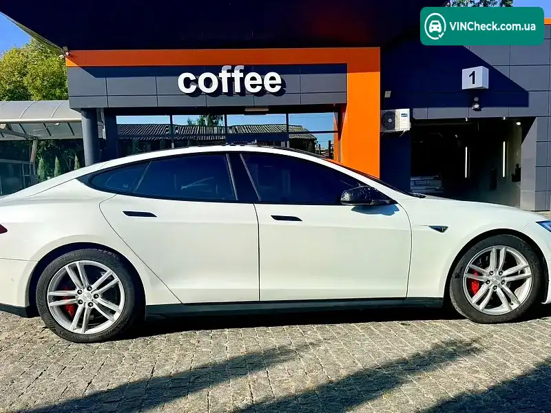 Tesla Model S 2014, фото з оголошення 2 з 9, VIN 5YJSA1H2XEFP64044