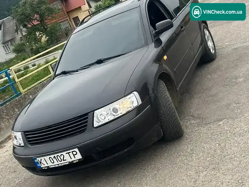 Volkswagen Passat 1999, фото з оголошення 1 з 5, VIN WVWZZZ3BZYE243205