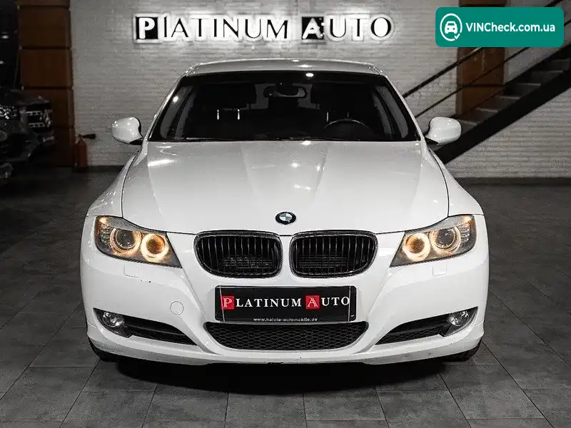 BMW 3 Series 2012, фото з оголошення 1 з 20, VIN WBAUY11050F207492