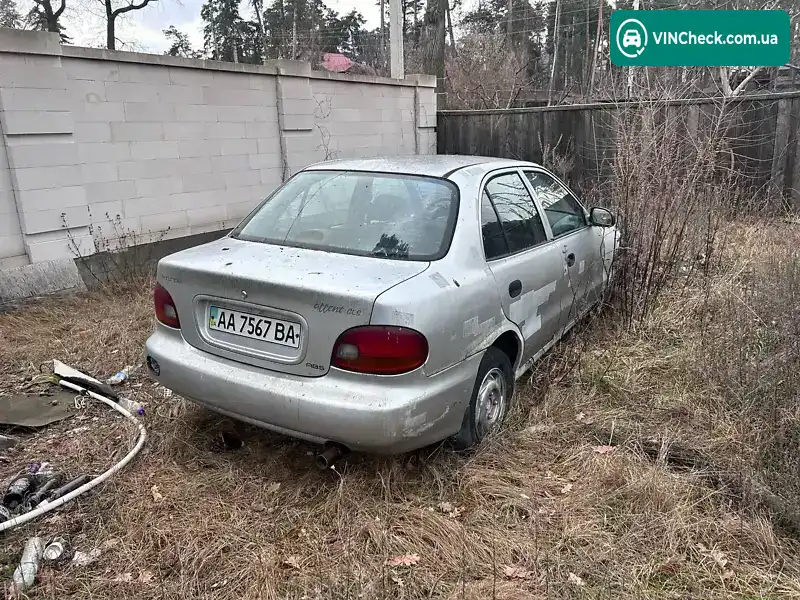 Hyundai Accent 1996, фото з оголошення 1 з 4, VIN KMHVF31NPTU275134