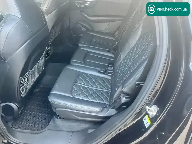Audi SQ7 2020, фото з оголошення 2 з 15, VIN WA1VWBF76MD012263