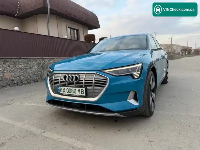 Audi e-tron 2019, фото з оголошення 2 з 21, VIN WAUZZZGE2KB002775
