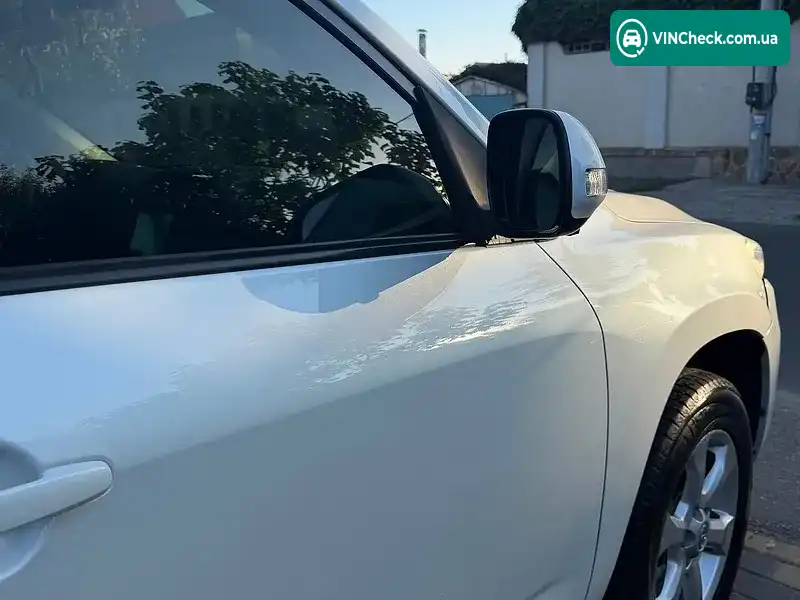 Toyota RAV4 2011, фото з оголошення 2 з 13, VIN JTMBE31V90D048983