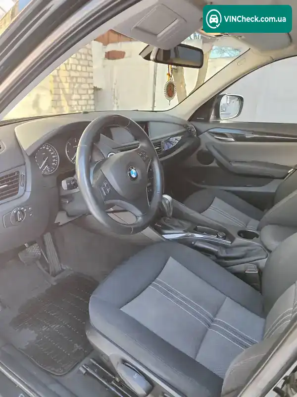 BMW X1 2012, фото з оголошення 1 з 20, VIN WBAVP11010VU15625