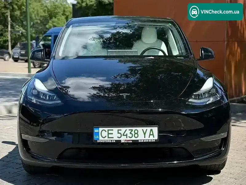 Tesla Model Y 2024, фото з оголошення 1 з 12, VIN 7SAYGDEEXRA220836