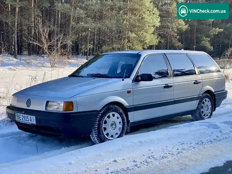 Volkswagen Passat 1992, фото з оголошення 1 з 20, VIN WVWZZZ31ZNE018677