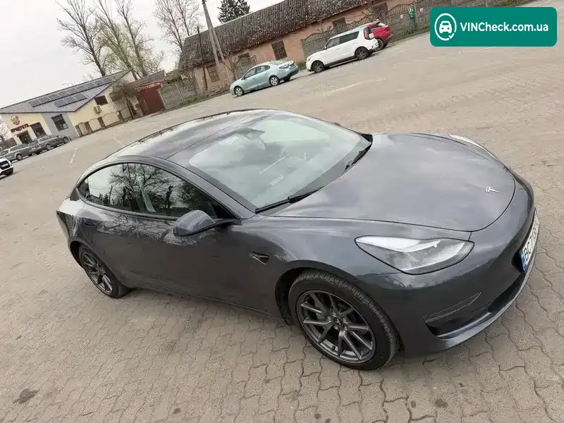 Tesla Model 3 2023, фото з оголошення 2 з 20, VIN 5YJ3E1EA3PF499359