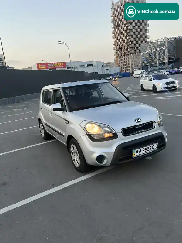 Kia Soul 2013, фото з оголошення 2 з 10, VIN KNAJT811AD7773423