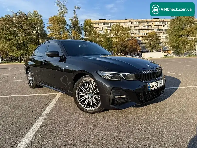 BMW 3 Series 2022, фото з оголошення 2 з 20, VIN WBA5P380X08C53951
