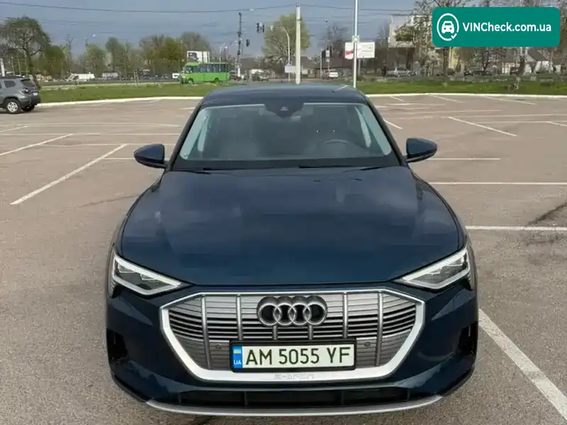 Audi e-tron 2021, фото з оголошення 1 з 21, VIN WAUZZZGE6NB007787