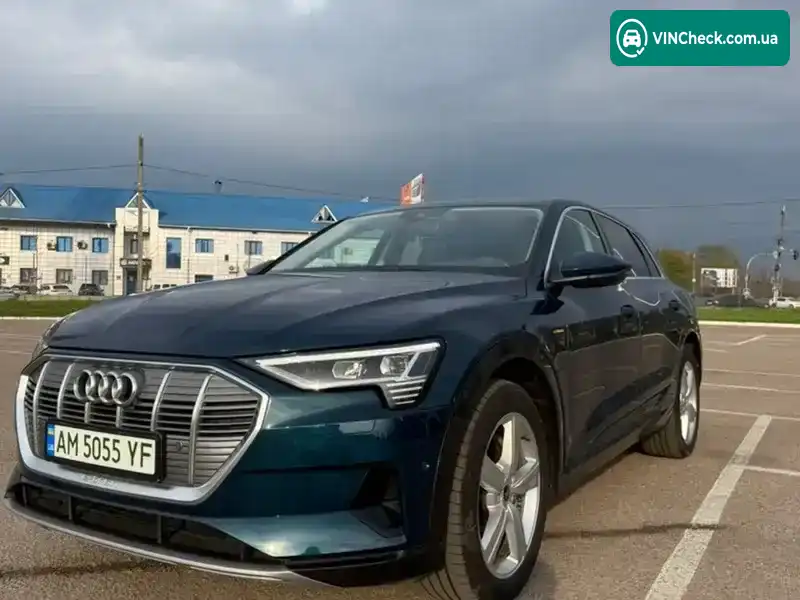 Audi e-tron 2021, фото з оголошення 2 з 21, VIN WAUZZZGE6NB007787