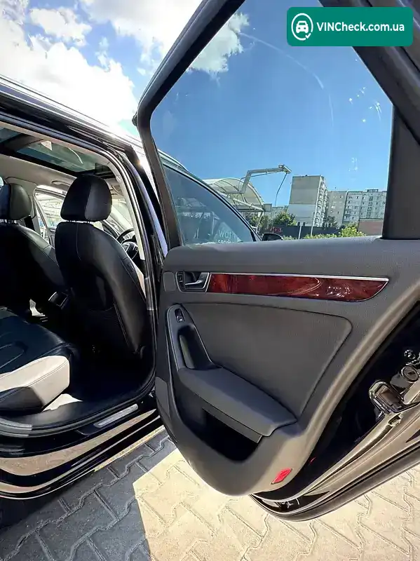 Audi A4 2008, фото з оголошення 2 з 21, VIN WAUVF78K59A172712