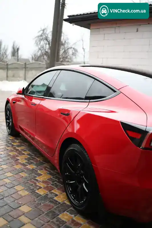 Tesla Model 3 2024, фото з оголошення 2 з 15, VIN 5YJ3E1EB7RF754672