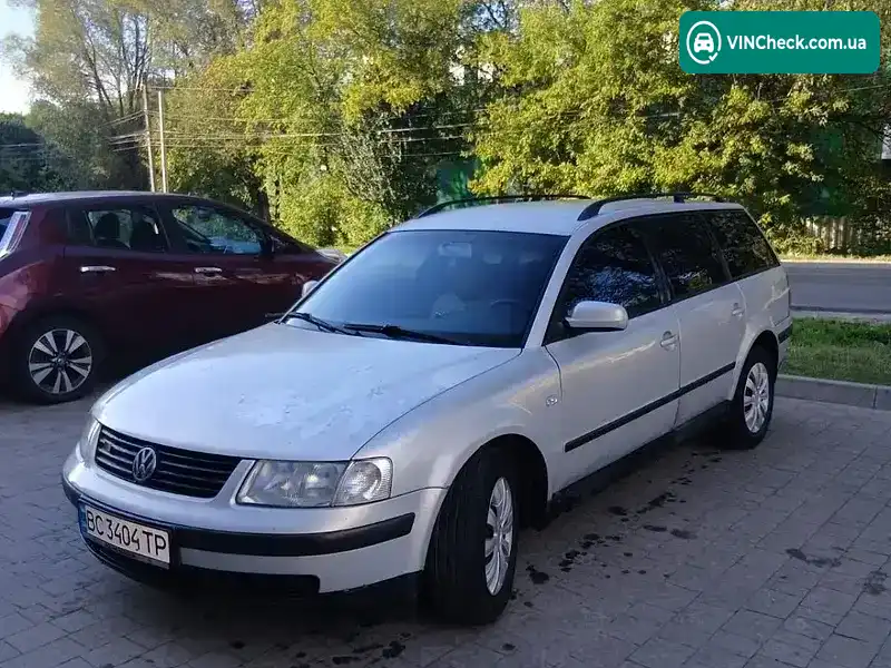Volkswagen Passat 1999, фото з оголошення 1 з 10, VIN WVWZZZ3BZYE004426