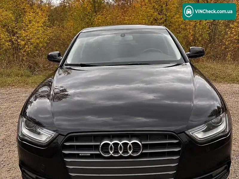 Audi A4 2012, фото з оголошення 1 з 18, VIN WAUBFAFLXDN005713