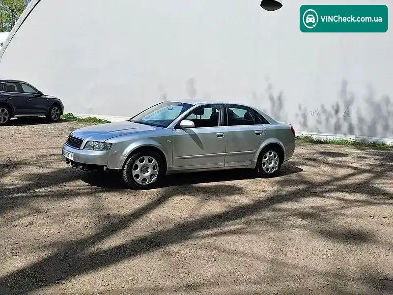 Audi A4 2004, фото з оголошення 2 з 20, VIN WAUZZZ8E44A276065