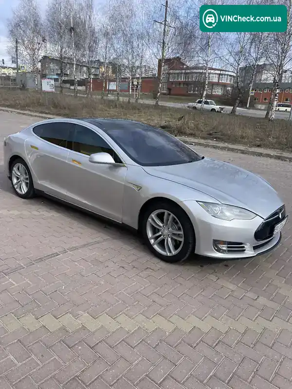 Tesla Model S 2013, фото з оголошення 2 з 18, VIN 5YJSA1CG6DFP03808