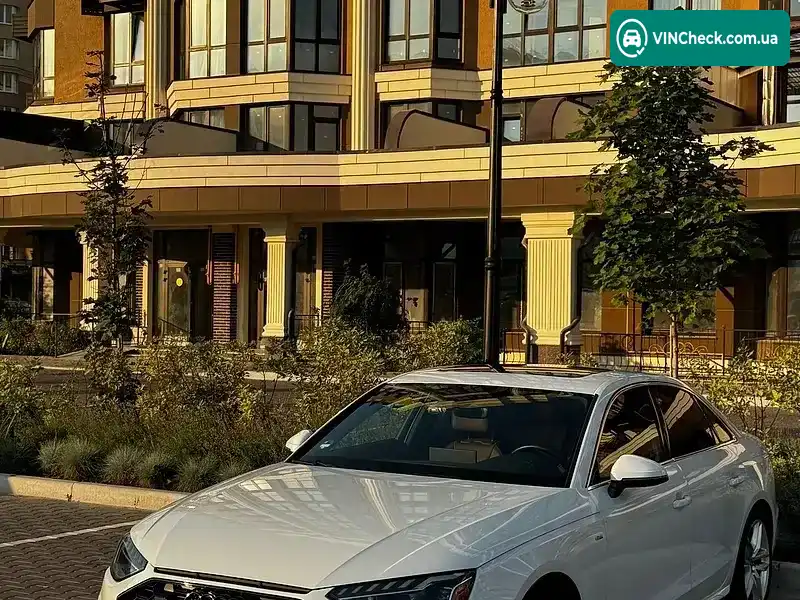 Audi A4 2022, фото з оголошення 2 з 18, VIN WAUEAAF42NN014492