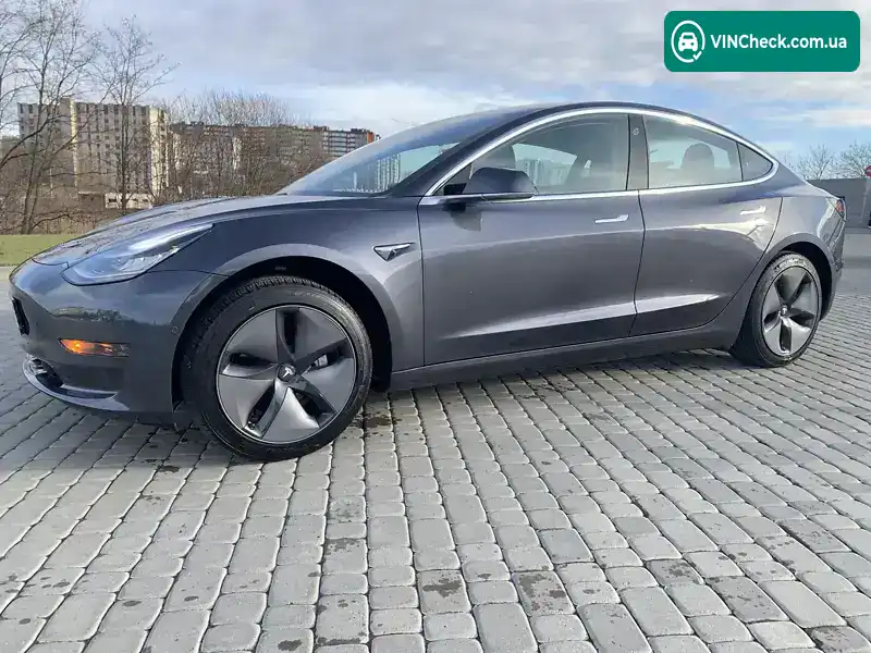 Tesla Model 3 2018, фото з оголошення 2 з 20, VIN 5YJ3E1EA3JF010286