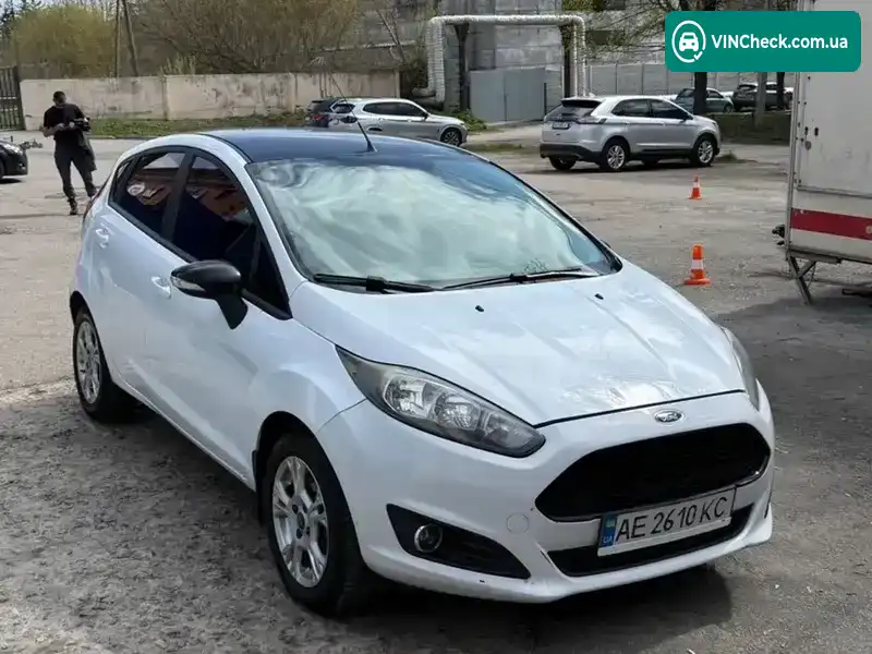 Ford Fiesta 2016, фото з оголошення 2 з 15, VIN WF0DXXGAKDGA83715