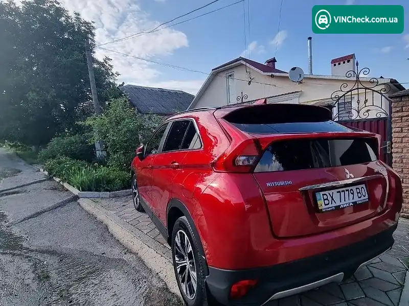 Mitsubishi Eclipse Cross 2018, фото з оголошення 2 з 8, VIN JMBXTGK1WJZ021681
