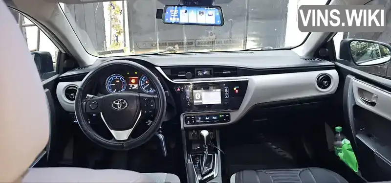 Toyota Corolla 2018, фото з оголошення 2 з 13, VIN 2T1BURHE8JC042800