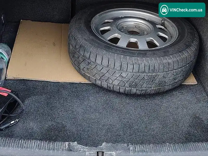 Volkswagen Passat 1999, фото з оголошення 2 з 9, VIN WVWZZZ3BZXP034093
