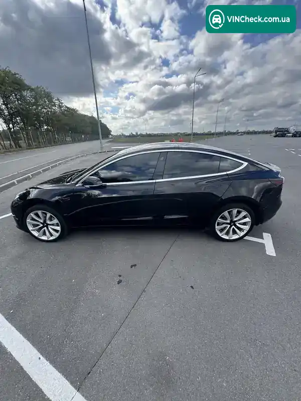 Tesla Model 3 2018, фото з оголошення 1 з 19, VIN 5YJ3E1EB9JF071747