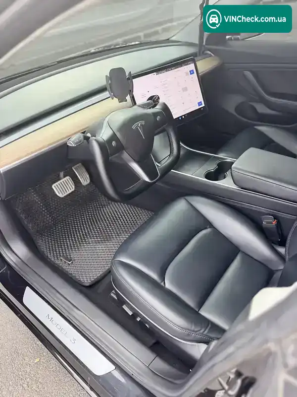 Tesla Model 3 2018, фото з оголошення 2 з 19, VIN 5YJ3E1EB9JF071747