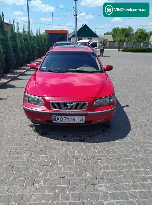Volvo V70 2002, фото з оголошення 1 з 12, VIN YV1SW58K921217882