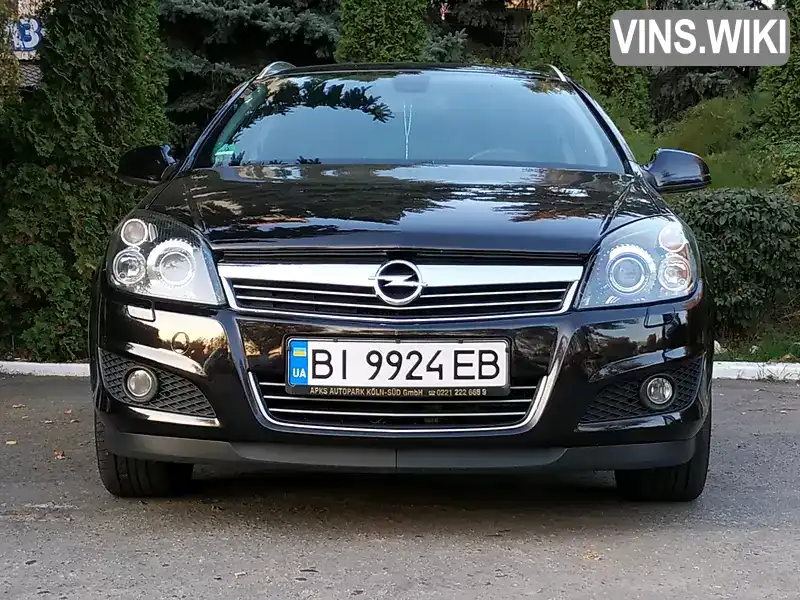 Opel Astra 2010, фото з оголошення 1 з 20, VIN W0L0AHL35B2015565