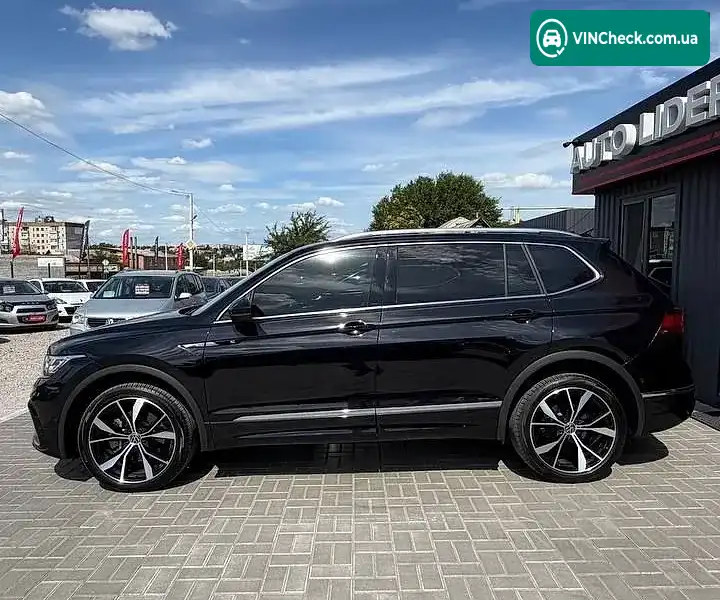 Volkswagen Tiguan 2022, фото з оголошення 2 з 10, VIN 3VV4B7AX4NM164390