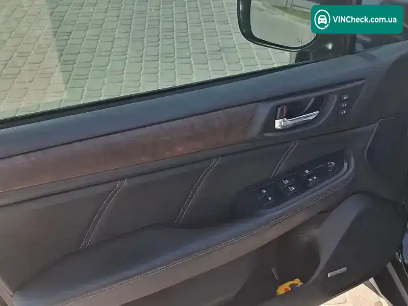 Subaru Outback 2018, фото з оголошення 1 з 7, VIN 4S4BSANC4J3315732