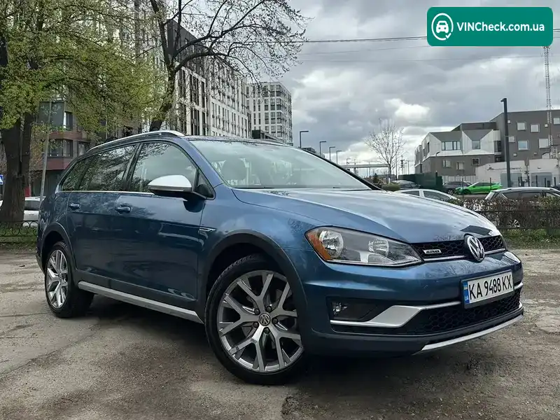 Volkswagen Golf 2017, фото з оголошення 1 з 21, VIN 3VWH17AUXHM526958