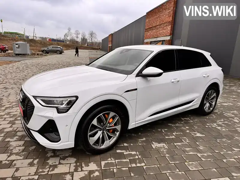 Audi e-tron 2022, фото з оголошення 2 з 21, VIN WAUZZZGE7NB034187