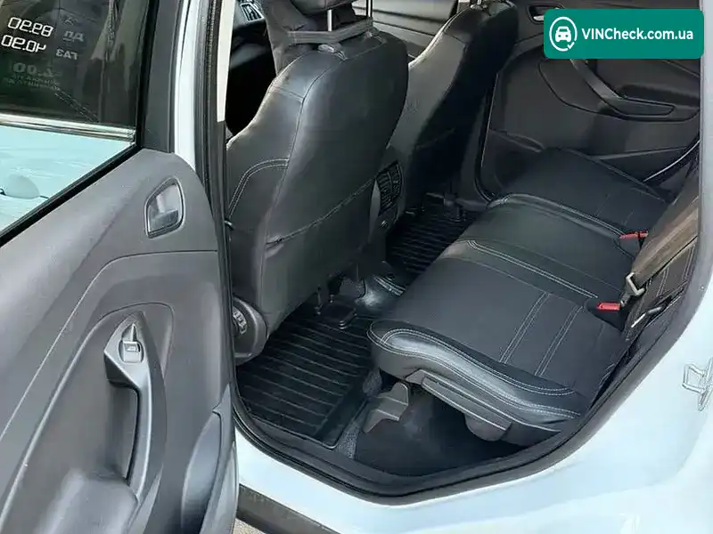 Ford Kuga 2019, фото з оголошення 2 з 16, VIN WF0AXXWPMAKJ59968