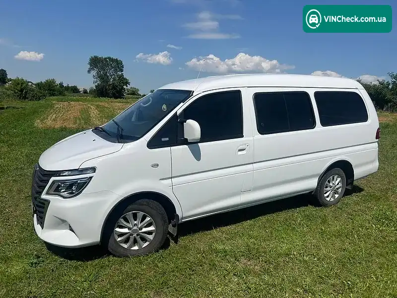 Dongfeng M5EV 2022, фото з оголошення 2 з 9, VIN LMXD12BC1NZ439528