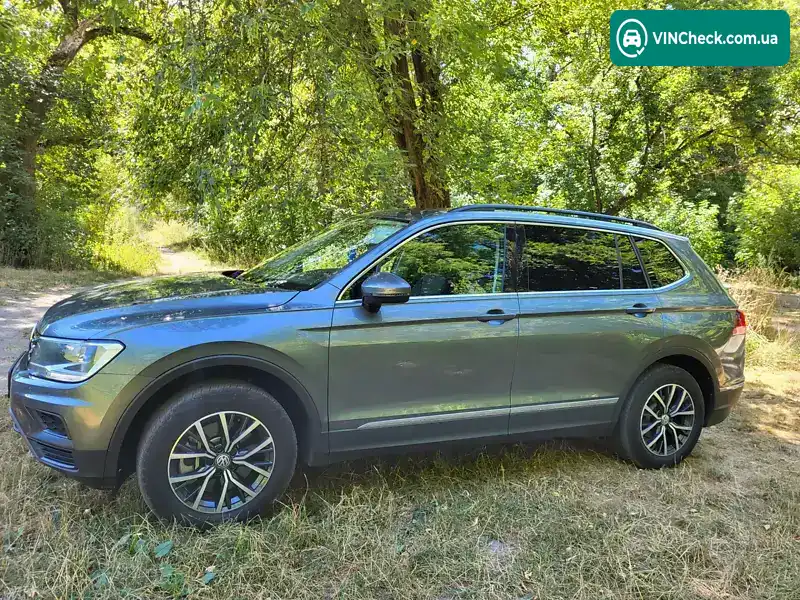 Volkswagen Tiguan 2020, фото з оголошення 1 з 21, VIN 3VV2B7AX4LM150896
