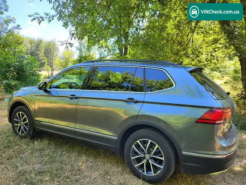 Volkswagen Tiguan 2020, фото з оголошення 2 з 21, VIN 3VV2B7AX4LM150896
