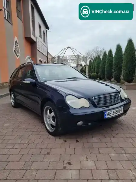 Mercedes-Benz C-Class 2002, фото з оголошення 1 з 12, VIN WDB2032351F253526