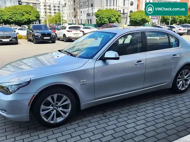 BMW 5 Series 2009, фото з оголошення 1 з 15, VIN WBANV9C59AC390239