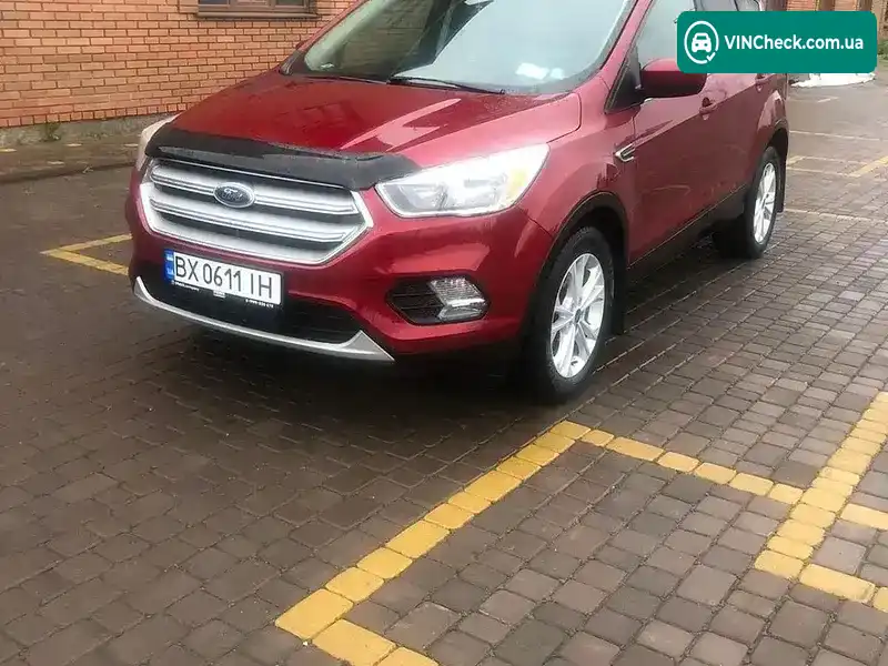 Ford Escape 2018, фото з оголошення 1 з 9, VIN 1FMCU9GD0JUC31565
