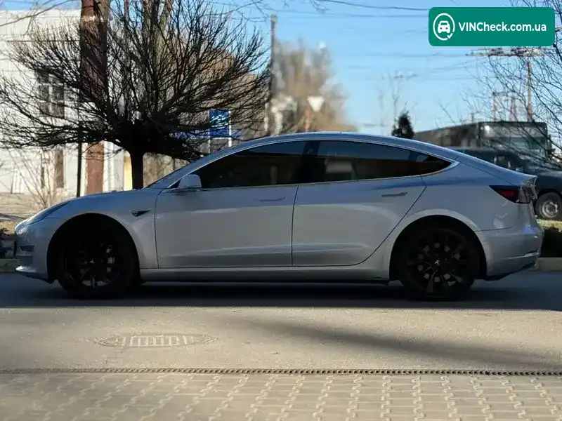 Tesla Model 3 2017, фото з оголошення 2 з 21, VIN 5YJ3E1EAXHF000963