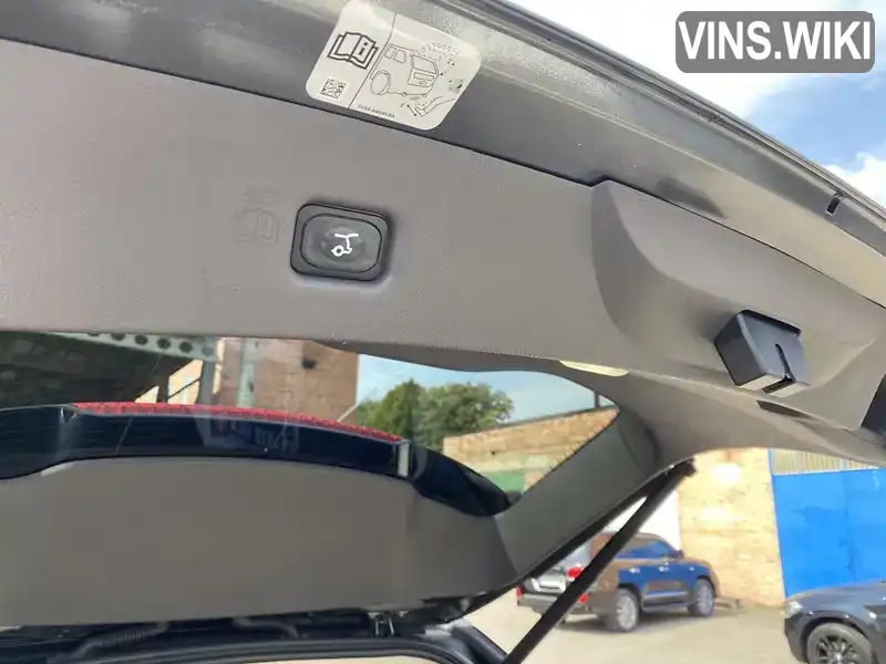 Lincoln MKX 2017, фото з оголошення 2 з 21, VIN 2LMPJ6KR7HBL38399