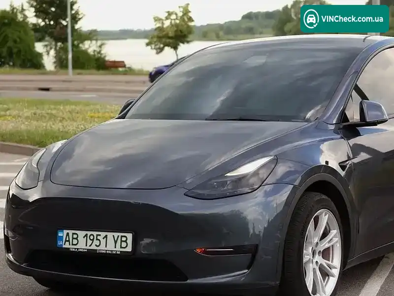 Tesla Model Y 2022, фото з оголошення 2 з 20, VIN 7SAYGDEF1NF377158