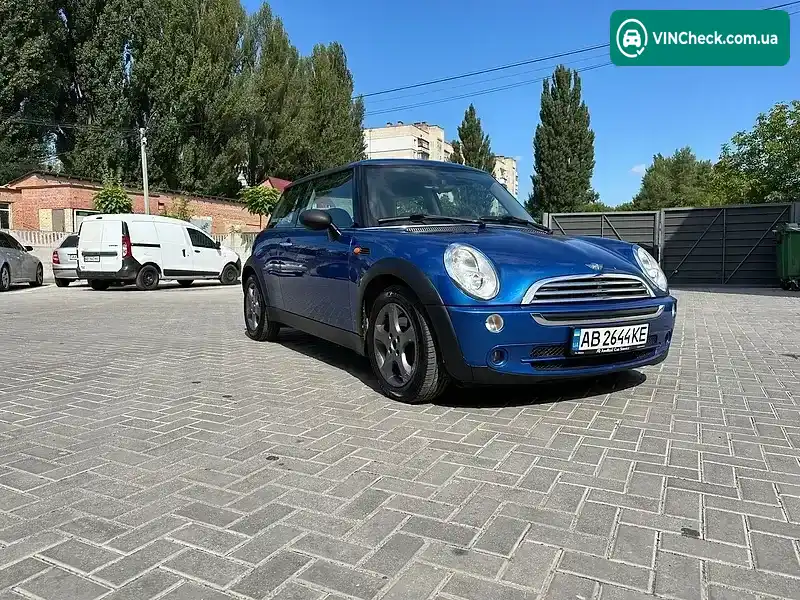 MINI Hatch 2006, фото з оголошення 1 з 17, VIN WMWRA31040TA95892