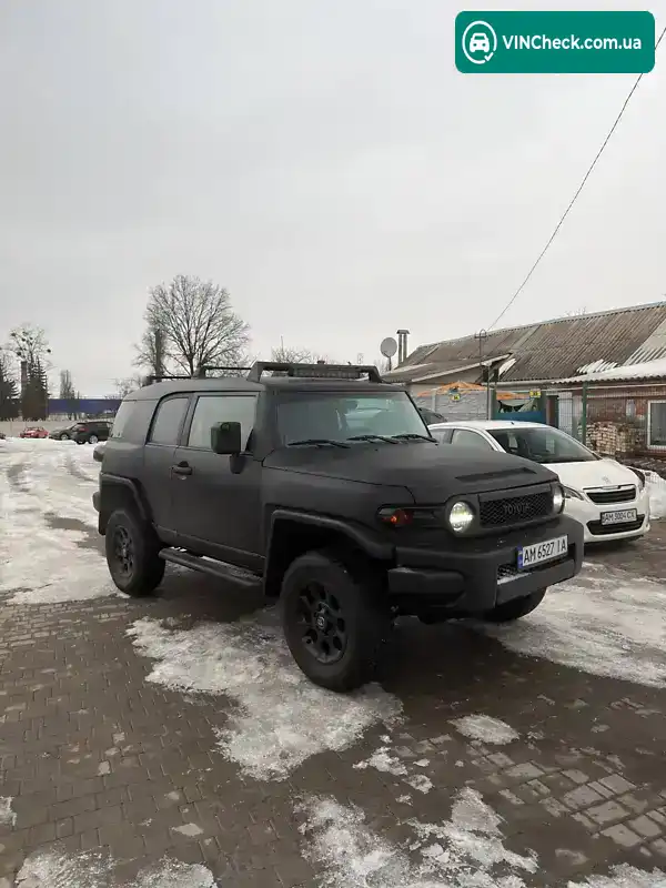 Toyota FJ Cruiser 2007, фото з оголошення 2 з 15, VIN JTEBU11F98K015582