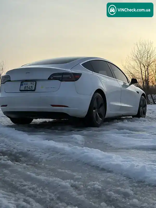 Tesla Model 3 2020, фото з оголошення 2 з 20, VIN 5YJ3E1EB2LF711686