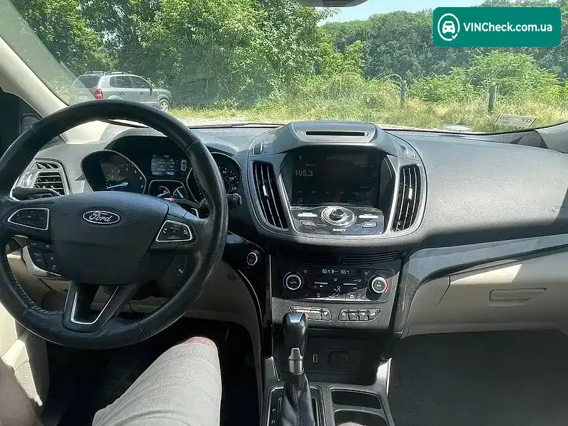 Ford Escape 2018, фото з оголошення 2 з 17, VIN 1FMCU9J9XJUD32892