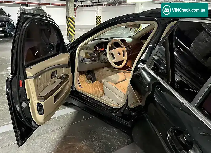 BMW 7 Series 2003, фото з оголошення 2 з 8, VIN WBAGN21070DR88913